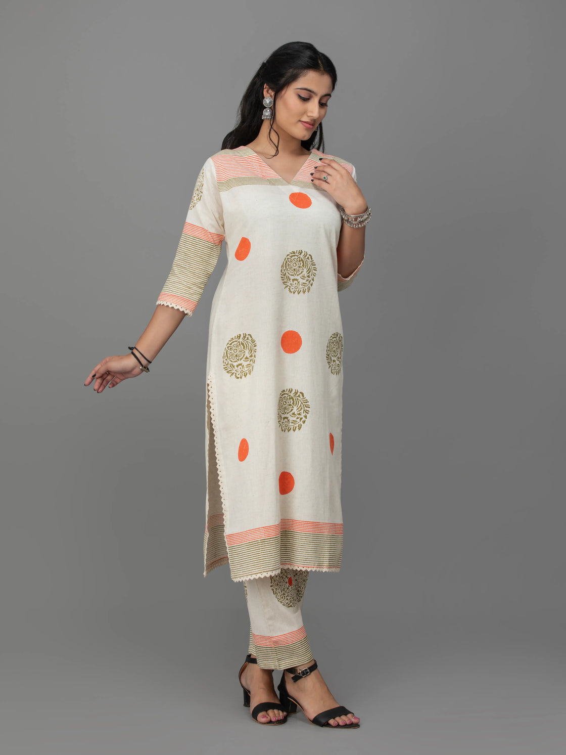 Cream Block Beauty Handloom Cotton Kurti Pant Set