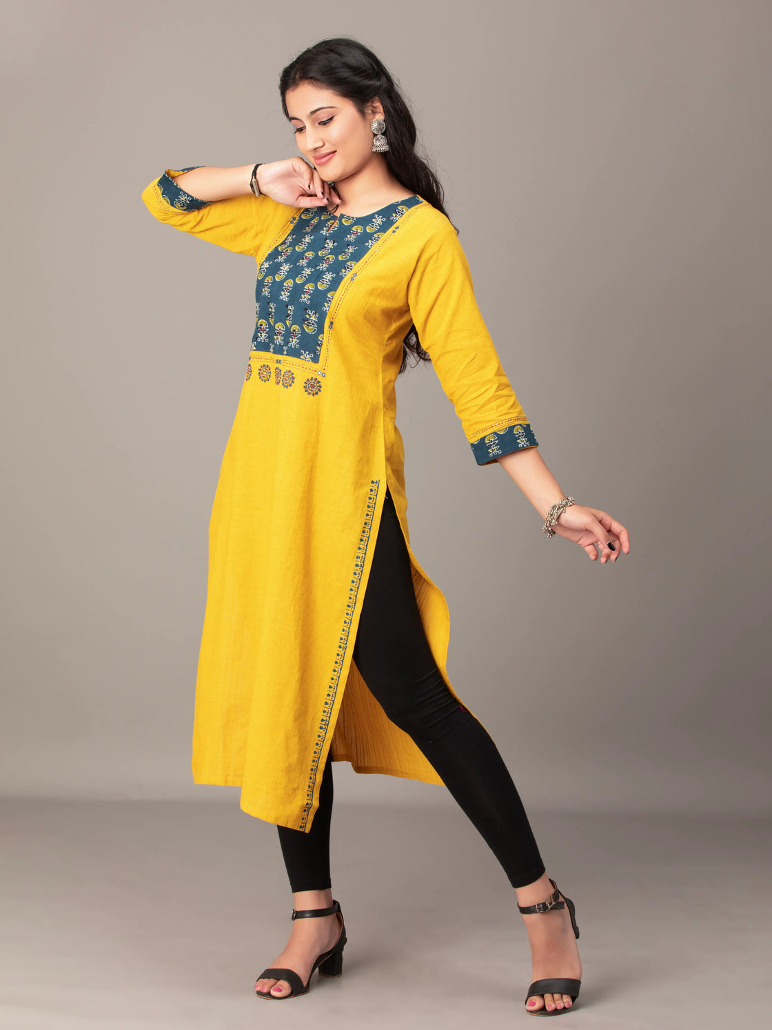 Handloom Cotton Kurti With Patchwork