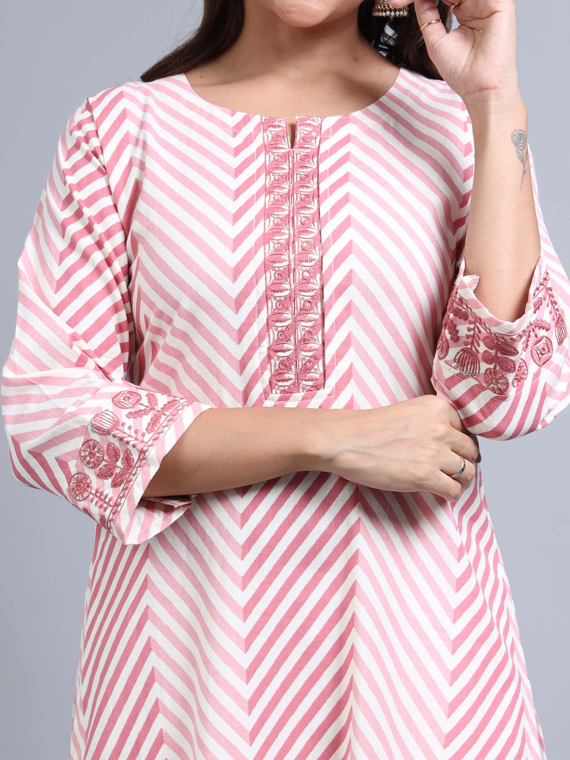 Cotton Leheriya Print Kurti with Embroidered Neck & Sleeves
