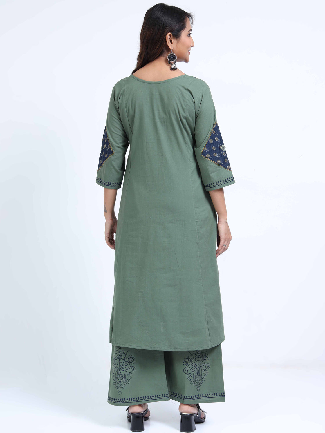 Slub Cotton Kurti Pant Set with Mirror & Block Print Detailing