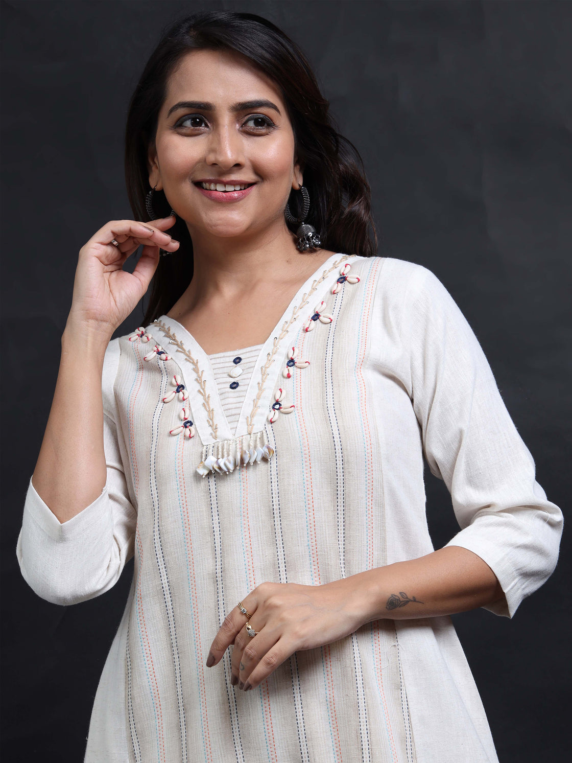 Cream Cotton 2-Piece Set with Pocket & Katha Work